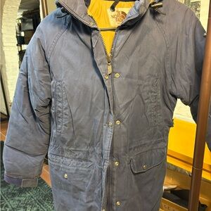 Retro North Face Men's Dark Blue Performance Jacket